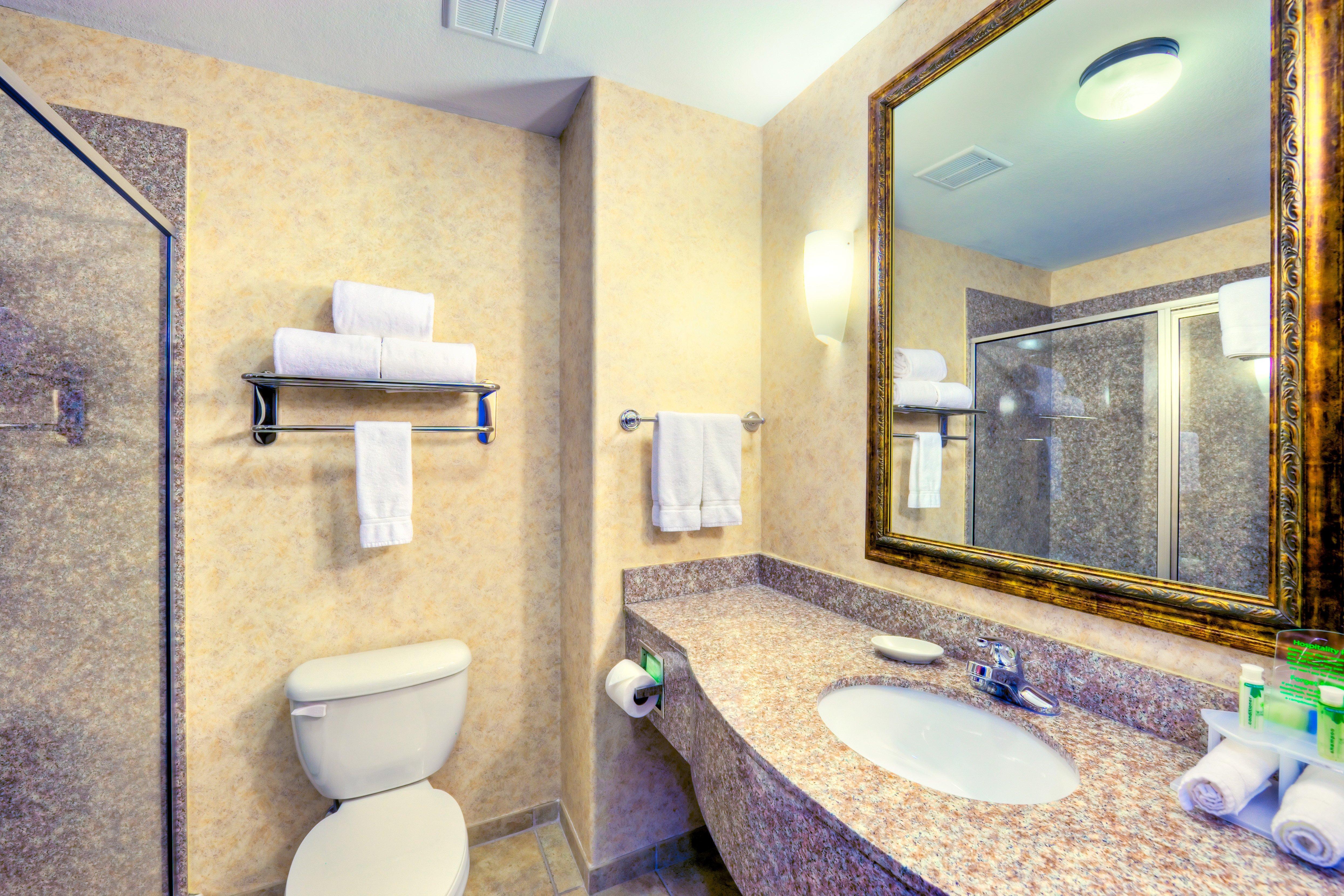 Holiday Inn Express And Suites Granbury By Ihg Bagian luar foto