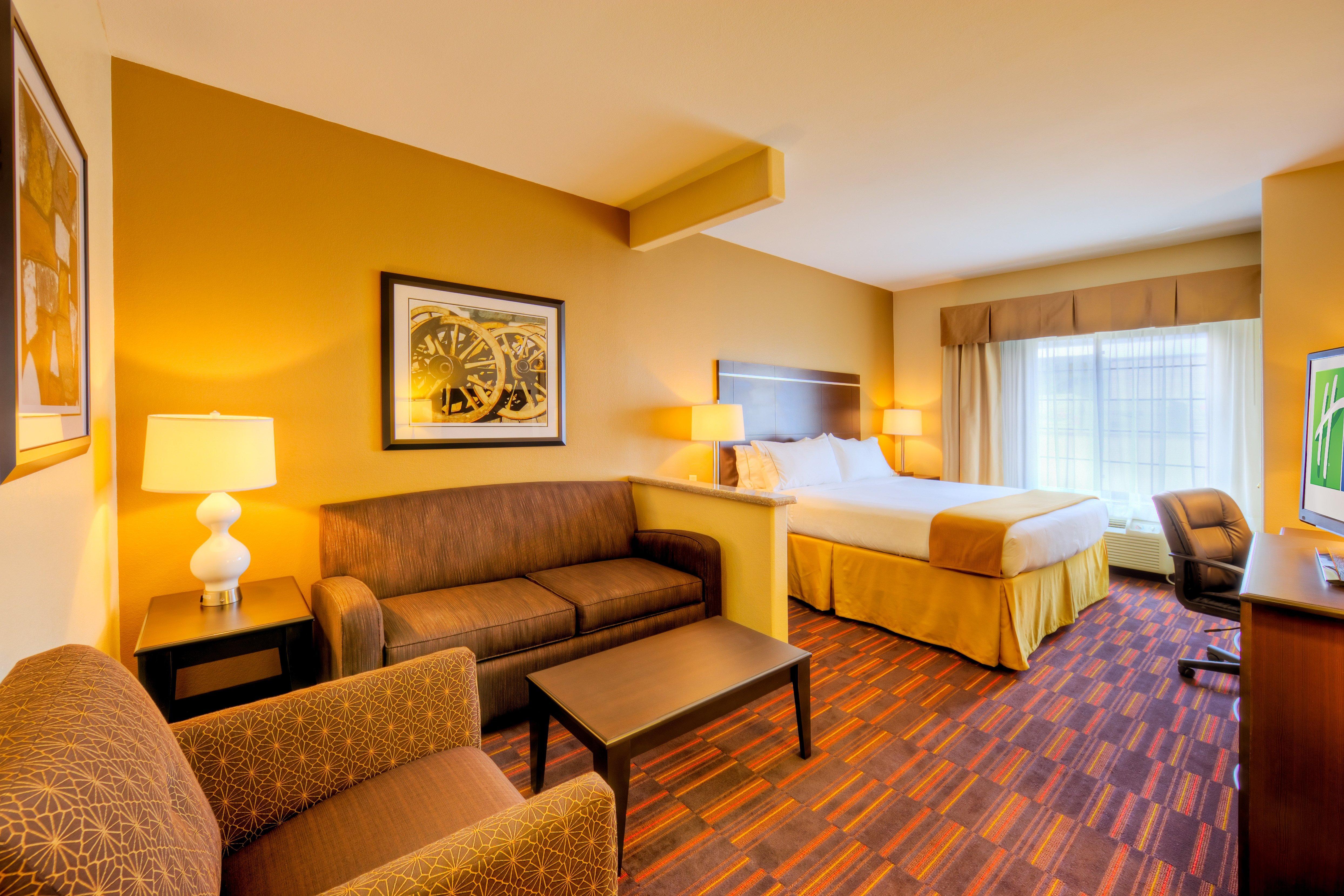 Holiday Inn Express And Suites Granbury By Ihg Bagian luar foto